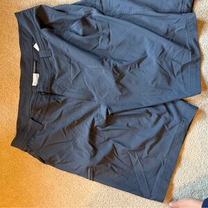 Columbia Men's Dark Gray Flat Front Shorts